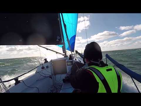 J/88 One design yacht : Easy Speed Run !