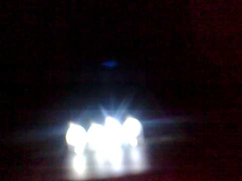 Moosak & Duże Pe - Na Raz i urządzenie mrugające w rytm muzyki