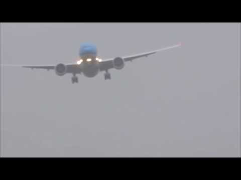 plane crash on landing with black box recording