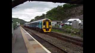 preview picture of video 'Brel Class 158 No 158839 at Machynlleth station in the new  Two Tone Blue'