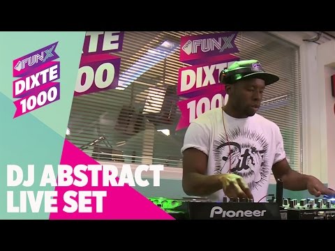 DJ Abstract spint als lekkere tracks tijdens DiXte 1000 Avondshow