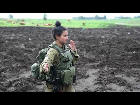国際女性デー：イスラエルの兵士の肖像画 (Journée internationale des femmes:portrait d'1 soldate en Israël)
