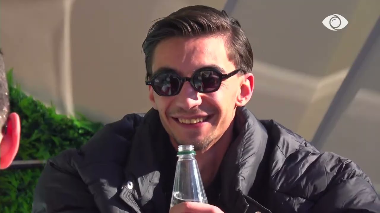 Pëlqen vajzat toksike…/ Angelo, Stenaldo dhe Juxhini shkëmbejnë batuta me njëri-tjetrin