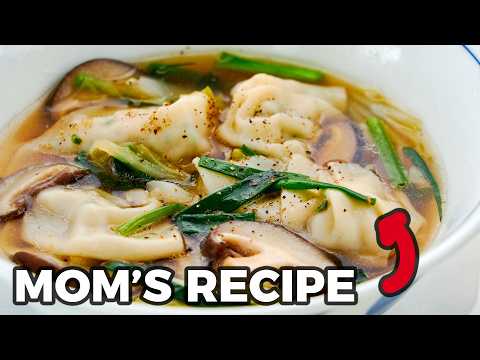 Japanese Dumpling Soup (Gyoza Soup)