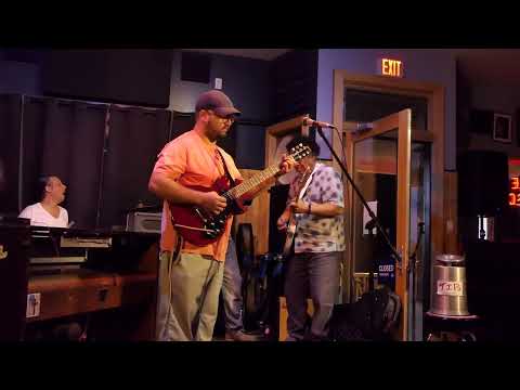 Thumbnail for Reggie Sears & Michael McHenry - Mississippi Hoodoo - 4/13/22 Hank Dietle's Tavern - Rockville, MD by Reggie Sears