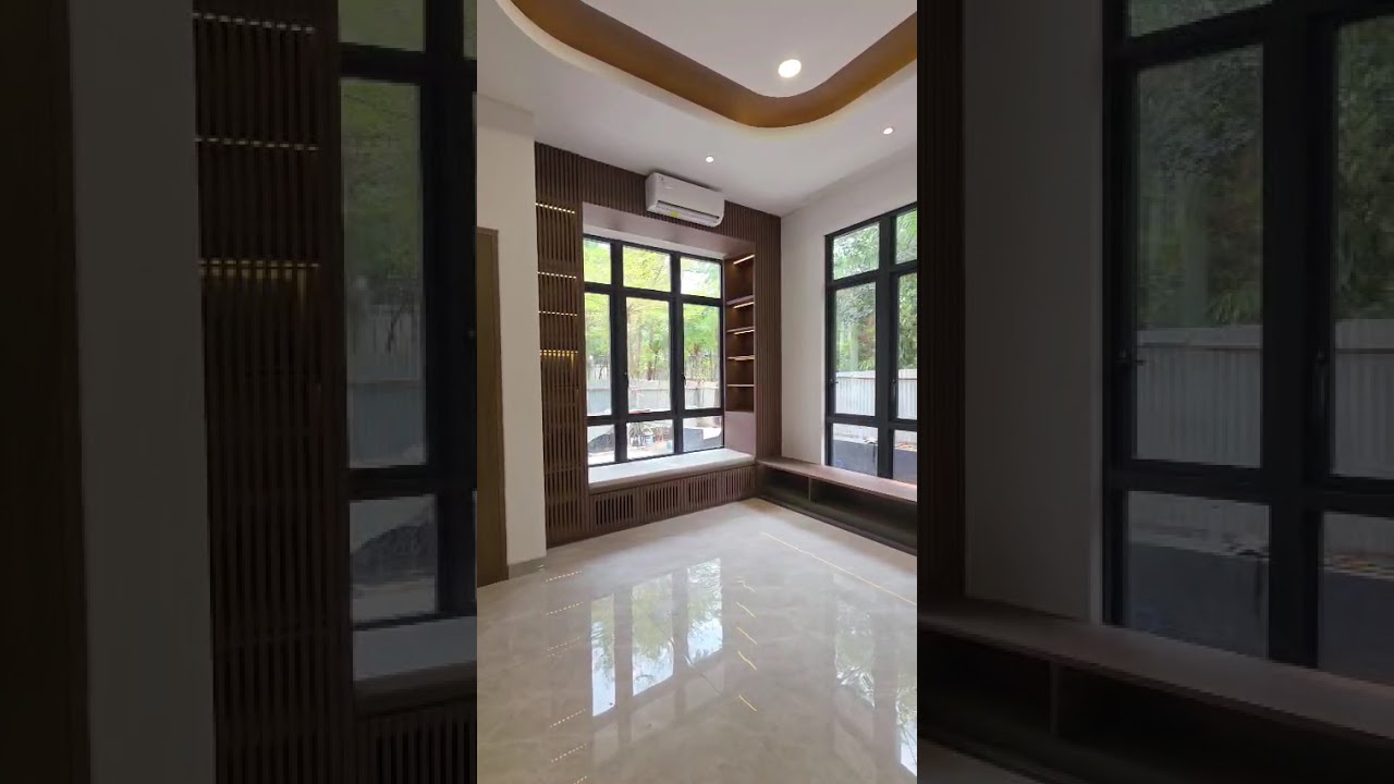 Greenwich Park Cluster :Whitsand BSD. Luas Tanah: 11.7M X 20M = 234M², Hook. Luas Bangunan 390 M².Dimensi ( L 9,7 M X P 15 M) KT 5 KM 5 Listrik: 11000 W Ac7 Unit Carport 3 Mobil Fully Furnish Sertifikat PPJB Harga 12.5M Nego