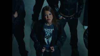 QUEEN OF POP jetzt Video ansehen