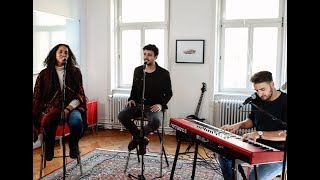 Parallel feat. Cassandra Steen - Eine Sprache (Piano Version)