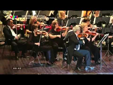 E. Kálmán: “Greet for Me the Sweet Ladies” from “Countess Maritza” - Budapest Operetta Theatre