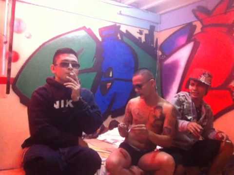 Estranghero (Feat. Mike Kosa) - Mahiwagang Usok