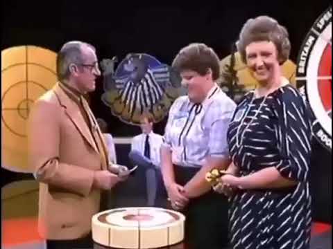 Jim Bowen was legendary on Bullseye! Big shoes to fill for Freddie Flintoff!