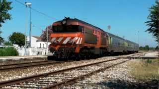 preview picture of video 'La 1947 au passage en gare de Vila Nova da Baronia'