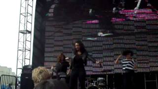 Jessica Jarrell Performs Catch Me If You Can
