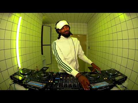 Prof. Stranger | HÖR - Jul 25 / 2023