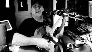 Canadian guy tries singing in Mandarin. 王力宏 (Wang Lee Hom) - Wei Yi (唯一)