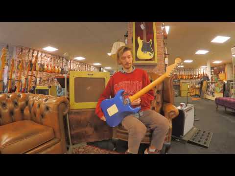Immagine Custom shop Fender Stratocaster Masterbuilt By Dennis Galuzska 2006 - Lake Placid Blue - 10