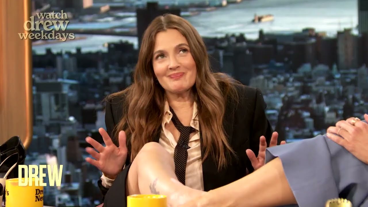 Desi Lydic and Drew Barrymore feet