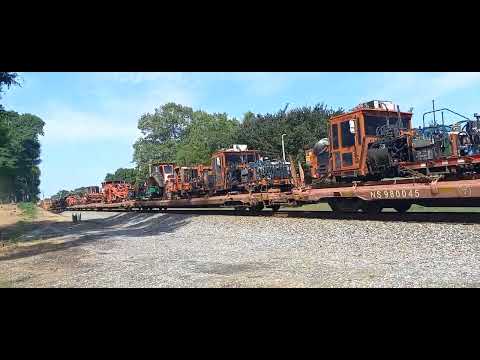 NS 931 with NS 3404 SD40-2 solo