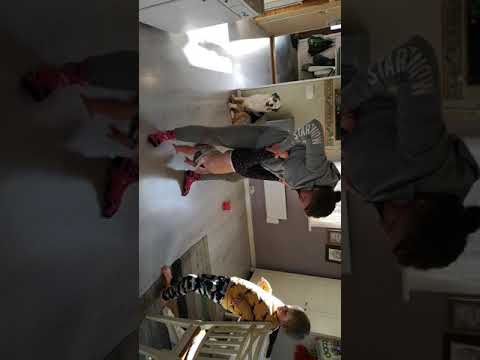 Iris vill hänga upp och ner.