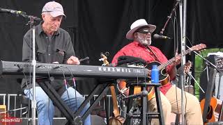 TAJ MAHAL ♫ Gonna Move Up To The Country (Paint My Mailbox Blue) • Crawfish Festival NJ • 6/3/18