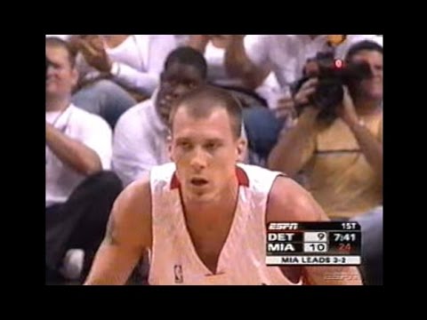 Jason Williams Hits 10 Consecutive Shots, Leads Heat to Finals