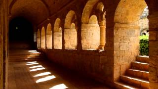 preview picture of video 'l'abbaye du Thoronet merveille de l'art cistercien'
