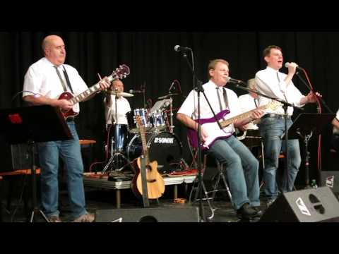 FONTÁNA_ Oči barvy holubí