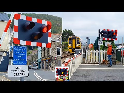 Barmouth South Level Crossing, Gwynedd