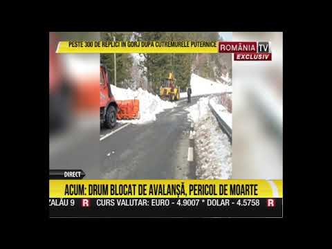 Avalanșă pe drumul dintre Rodna și Valea Vinului! Mașini blocate, se intervine cu utilaje