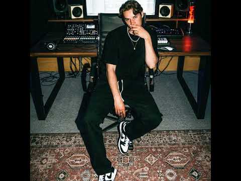 Armin van Buuren & Garibay - Phone Down (Maurice West Remix)