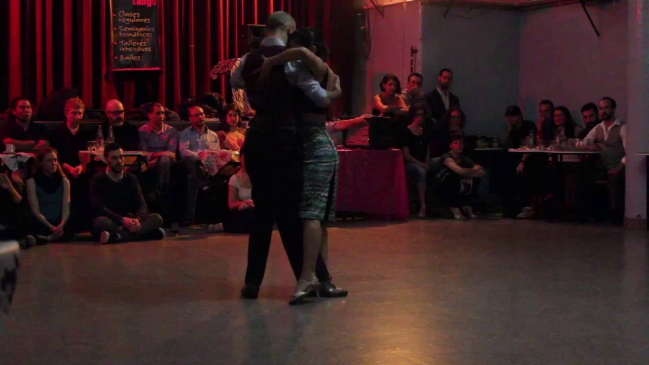 Raúl Palladino y Chiara Beringuer. Compañía DNI - 29/8/2016 - El Motivo