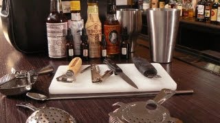 How to Travel Like Mixologist - The Cocktail Spirit with Robert Hess - Small Screen