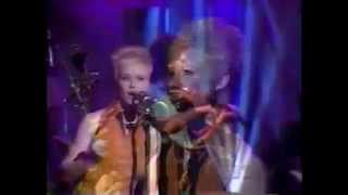 Shelby Lynne - I Need A Heart To Come Home To