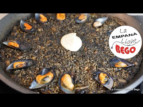 Arroz Negro.  Receta Tradicional Valenciana de Arroz Negre