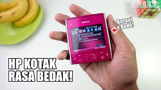 Download lagu COBAIN HP UNIK YANG BENTUKNYA KOTAK TAPI PUNYA KEYBOARD QWERTY! - Nokia X5-01 Symbian di Tahun 2026 mp3