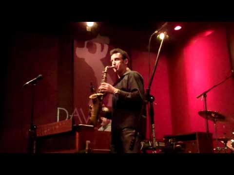 Eric Marienthal and Chuck Loeb perform Red Suede Shoes Live at Spaghettinis