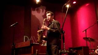 Eric Marienthal and Chuck Loeb perform Red Suede Shoes Live at Spaghettinis