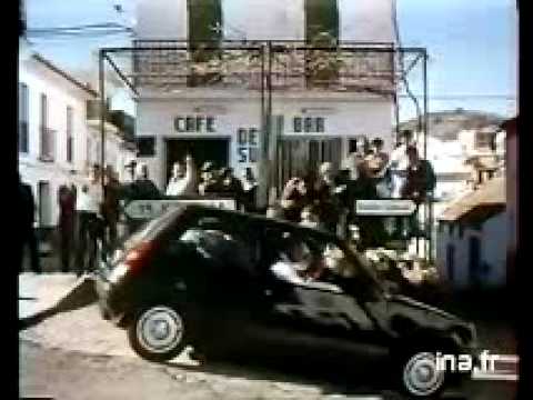 download lagu mp3 mp4 Pub Renault Robert Palmer, download lagu Pub Renault Robert Palmer gratis, unduh video klip Pub Renault Robert Palmer