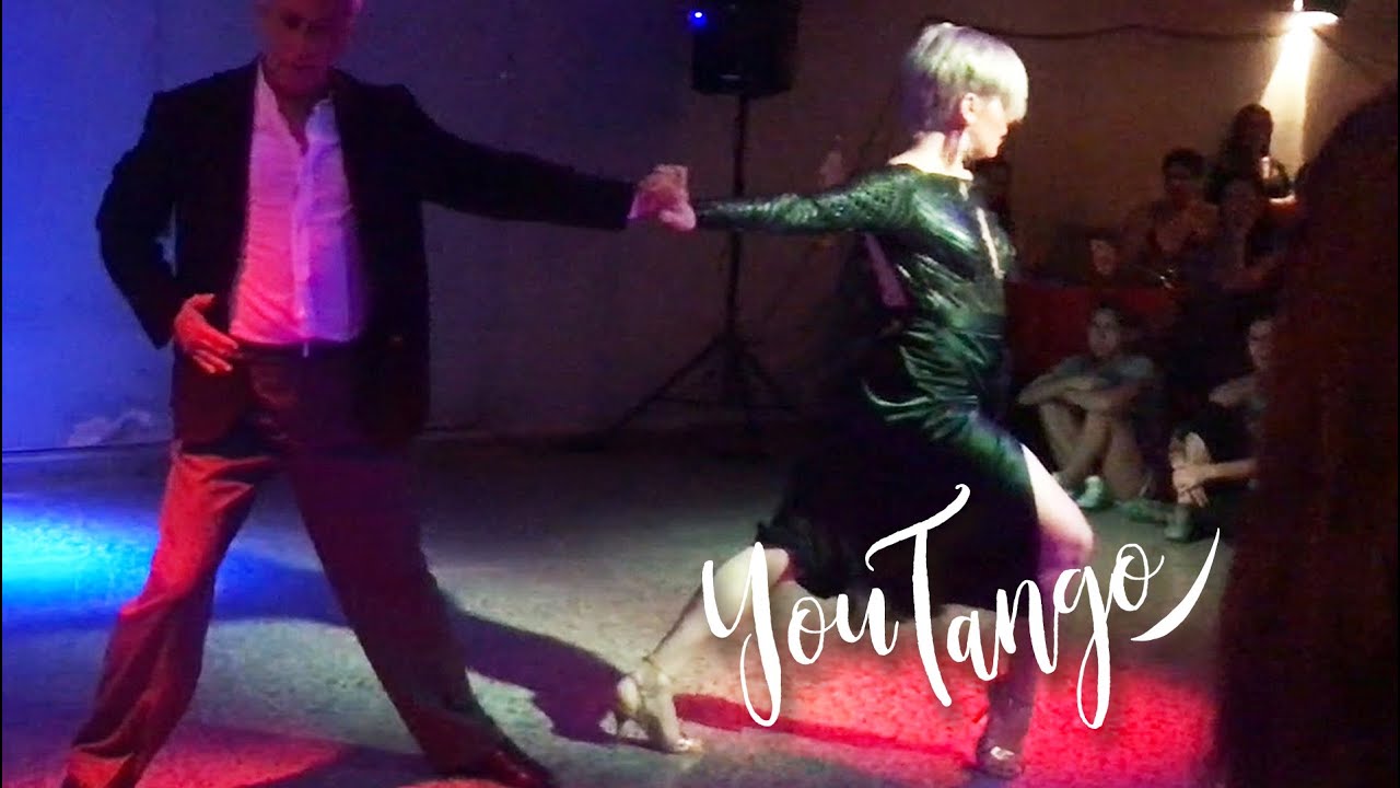 Natalia Lavandeira & Roberto Reis en Cheek to Cheek - Los Mareados