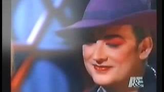 Sandra Bernhard serenade's Boy George