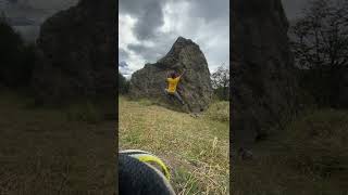 Video thumbnail de Problem 5 (Boulder H), V1. El Chaltén