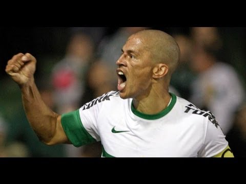Coritiba 2 x 1 Fluminense Super Stars Alex de Souza 400. goals 06 06 2013