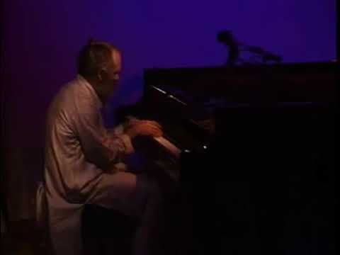 the well tuned piano : la monte young, marian zazeela