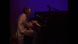 the well tuned piano : la monte young, marian zazeela
