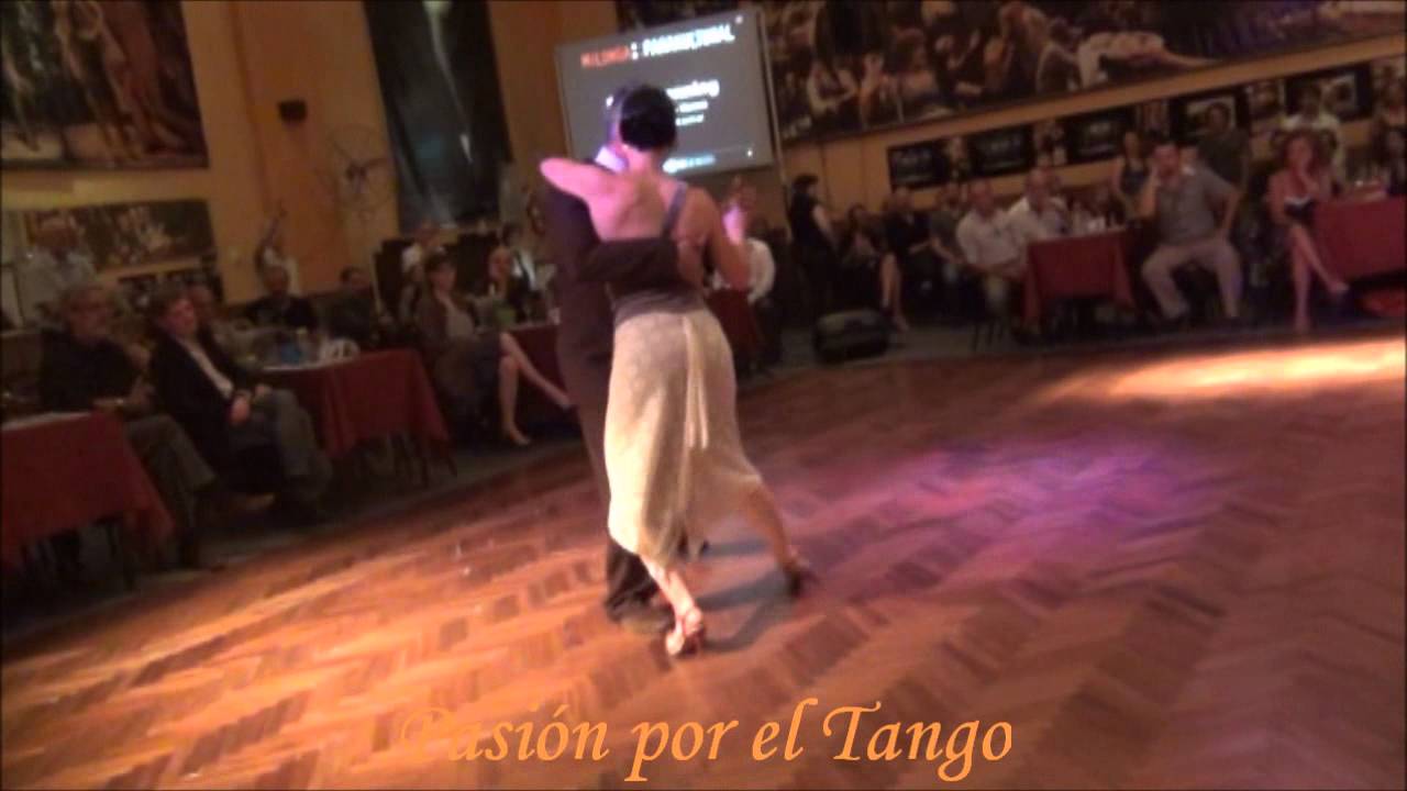 JIMENA SALZMAN y FERNANDO GORDILLO Bailando el Tango PAN COMIDO en el SALÓN CANNING