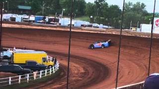 preview picture of video 'Lucas Oil Late Models Hot Laps Group 2 @ Tazewell Speedway 06/03/12'