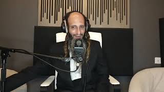 הרב מאור קריו    סיפורים ומשלים   למי מהשלוש מגיע שכר יותר (הרב מאור קריו) - התמונה מוצגת ישירות מתוך אתר האינטרנט יוטיוב. זכויות היוצרים בתמונה שייכות ליוצרה. קישור קרדיט למקור התוכן נמצא בתוך דף הסרטון