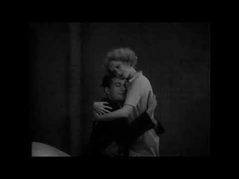 A Paramount Picture logo (November 8, 1930)