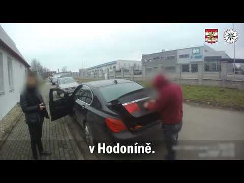 Policie ČR: Značky mu zadrželi