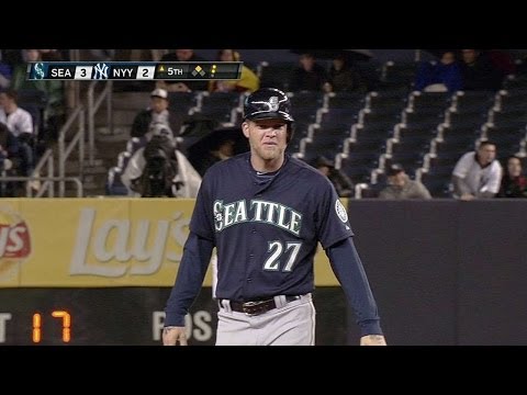 SEA@NYY: Hart doubles to plate two for the lead